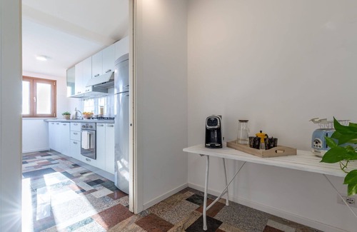 Porto Sant'Elpidio Appartement | Confortable appartement avec WIFI, climatisation, bain à remous, TV, terrasse et vue panoramique