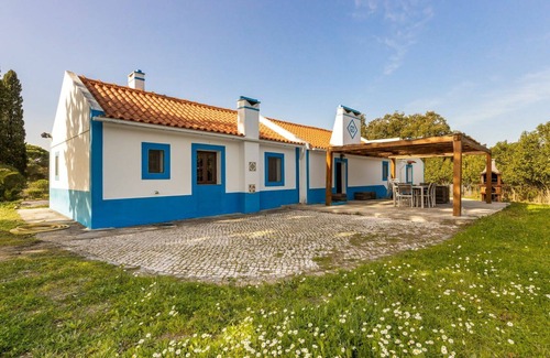 Sao Martinho Villa | Agréable appartement dans une maison de vacances avec WIFI, climatisation, piscine, TV, terrasse