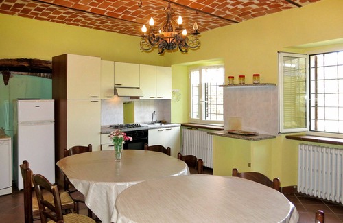 Cortazzone Villa | Bel appartement dans une maison de vacances avec piscine, WIFI, patio, animaux admis et parking