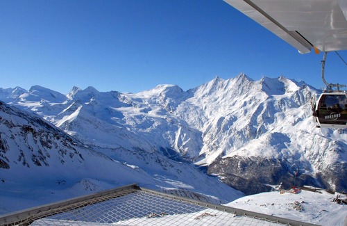Saas Almagell Appartement | Agréable appartement pour 5 personnes avec WIFI, TV, balcon et parking