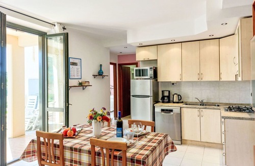 Piani-Ciapin Appartement | Confortable appartement pour 6 personnes avec piscine, WIFI, TV, animaux admis et parking
