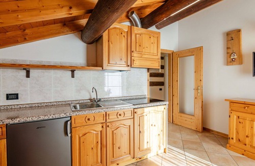 Mazzin Appartement | Agréable appartement pour 3 personnes avec WIFI, TV, patio et vue panoramique