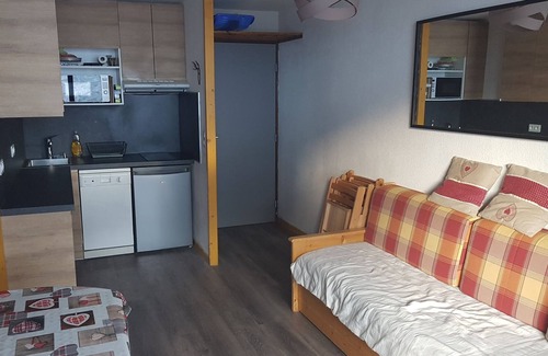 Montalbert Appartement | Appartement Cosy pour 4 personnes. Pied des pistes, Plein Sud
