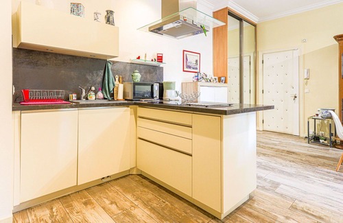 La Madeleine Appartement | Bel appartement pour 4 personnes avec WIFI, piscine, TV, terrasse et parking