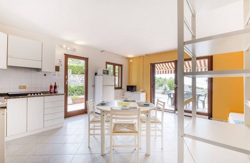 Morcone Appartement | Agréable appartement pour 4 personnes avec WIFI, TV et patio