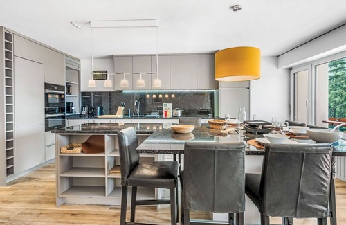 Chermignon Appartement | Cosy apartment for 4 people with WIFI, TV, balcony and parking
