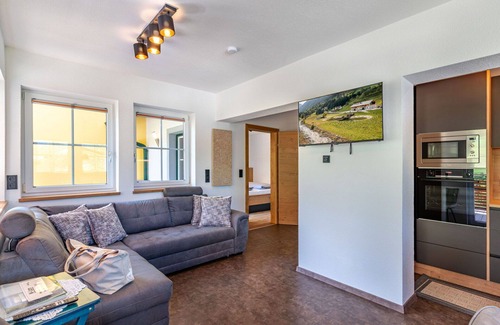 Solk Appartement | Joli appartement pour 5 personnes avec WIFI, TV, terrasse, animaux admis et parking