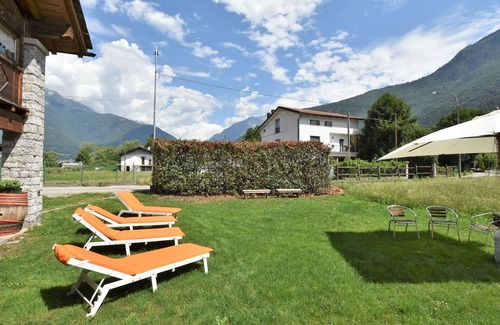 Prata Camportaccio Appartement | Joli appartement pour 5 personnes avec climatisation, WIFI, TV, patio, animaux admis et parking
