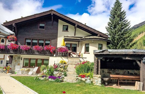 Saas Almagell Appartement | Bel appartement pour 8 personnes avec WIFI, TV, patio, animaux admis et vue panoramique