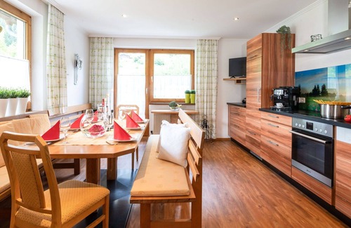 See Appartement | Cosy apartment for 8 guests with WIFI, TV, terrace, pets allowed and parking