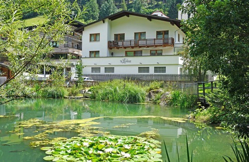 See Appartement | Cosy apartment for 8 guests with WIFI, TV, terrace, pets allowed and parking