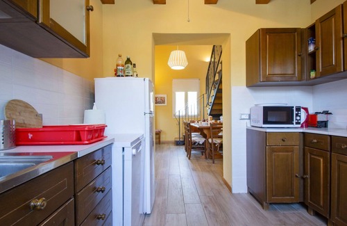 Marliana Appartement | Agréable appartement pour 8 personnes avec WIFI, piscine, TV, terrasse et animaux admis