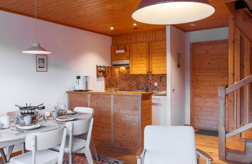 Val d'Illiez Appartement | Joli appartement pour 6 personnes avec balcon et vue panoramique