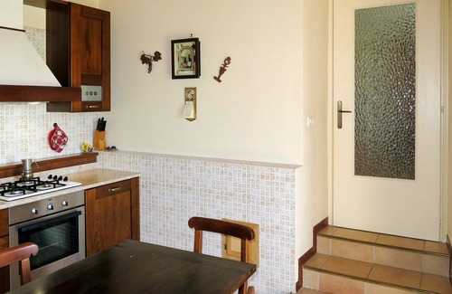 Cossombrato Appartement | Agréable appartement pour 7 personnes avec piscine, WIFI, TV, patio, animaux admis et parking