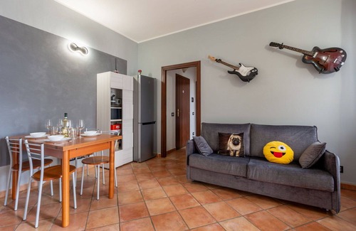 Portacomaro Appartement | Appartement avec climatisation, piscine, WIFI, terrasse, animaux admis, vue panoramique, parking