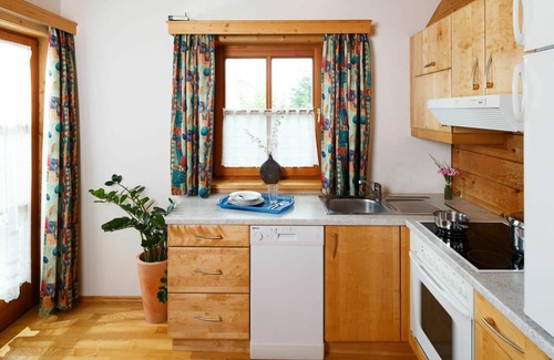 Schlierbach Maison | Confortable appartement dans une maison de vacances avec piscine, WIFI, TV, animaux admis et parking