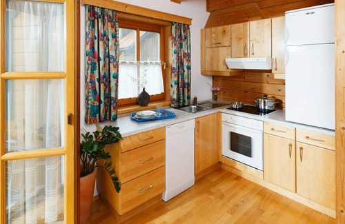Schlierbach Maison | Confortable appartement dans une maison de vacances avec piscine, WIFI, TV, animaux admis et parking