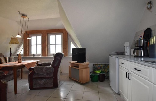 Maltzien Appartement | Insel Rügen - Haus Am Schwanenteich oben rechts