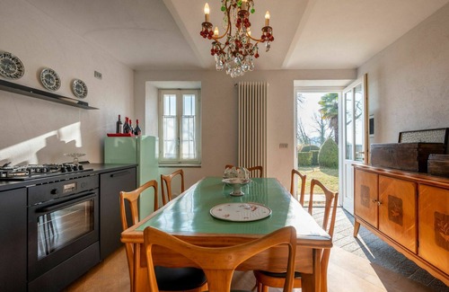 Cortazzone Maison | Bel appartement dans une maison de vacances avec piscine, TV, terrasse, vue panoramique et parking