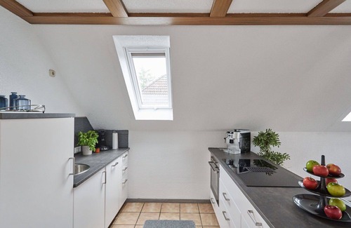 Frankenau Maison | Confortable appartement dans une maison de vacances avec WIFI, TV, terrasse et vue panoramique