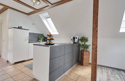 Frankenau Maison | Confortable appartement dans une maison de vacances avec WIFI, TV, terrasse et vue panoramique