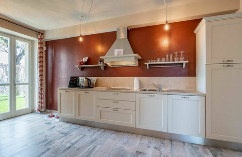 Costigliole d'Asti Maison | Bel appartement dans une maison de vacances avec piscine, climatisation, WIFI, TV, patio