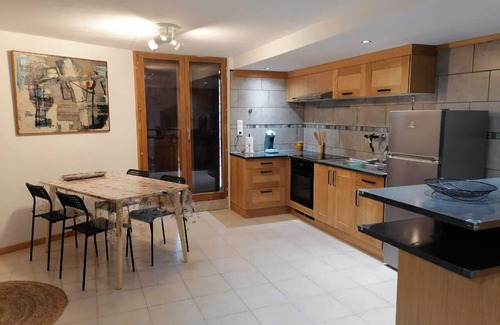 Sciez Appartement | Appartement cosy avec terrasse et vue sur le jardin à 3 minutes du lac
