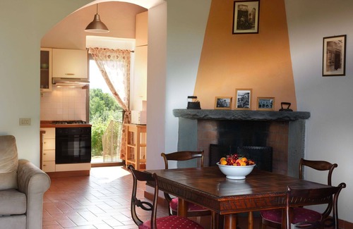 San Casciano in Val di Pesa Appartement | Joli appartement avec climatisation, WIFI, piscine, TV, vue panoramique, près de Greve In Chianti