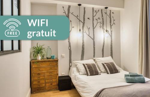 Vaise Appartement | Cosy Appartement Lyon Valmy - parking