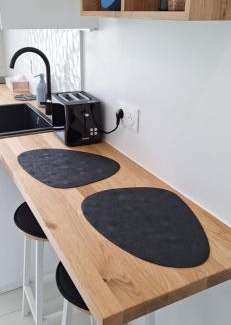 Saint-Gratien Appartement | Cosy appartment with access to garden, parking and direct line to Eiffel tower