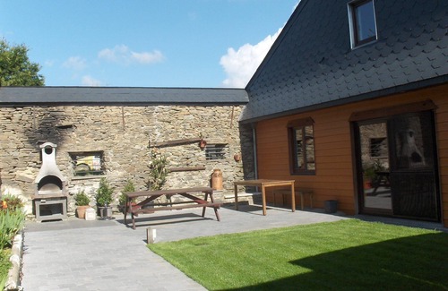 Paliseul Maison | Ferme rénovée avec sauna, bain à bulles et 5 chambres près de Bouillon