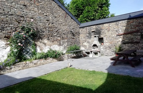 Paliseul Maison | Ferme rénovée avec sauna, bain à bulles et 5 chambres près de Bouillon