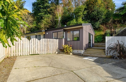 Tauranga Maison | "Cosy Board and Batten Home"