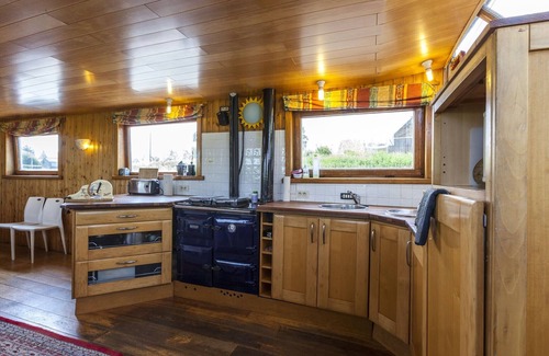 Merkem Location De Bateaux | Cosy Boat in Merkem with Terrace
