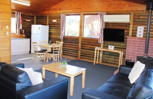 Wartook Cabine | Cosy cabin in the Grampians with mountain views