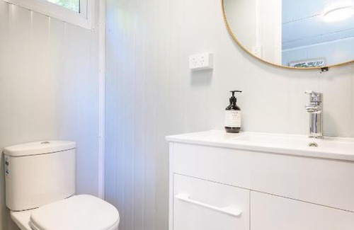 Pukekohe Maison | Cosy cabin to stay even better than Glamping