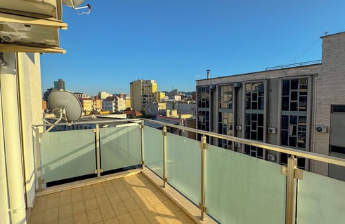 Tirana Appartement | Cosy Central 2BR w/Balconies, Chill Room and Plant Filled Vibes - Tirana