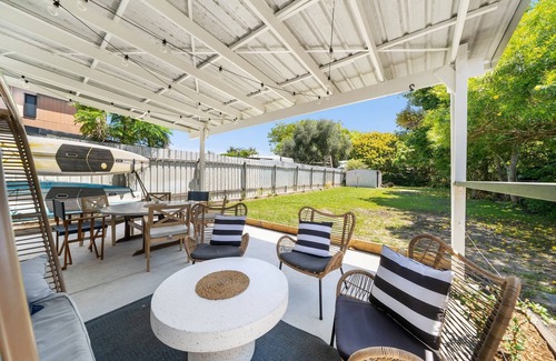 Scarborough Maison | Cosy Cottage at Scarborough Beach