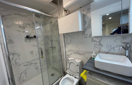 Parc-de-Montsouris Maison | Maisonette chaleureuse à la porte de Paris