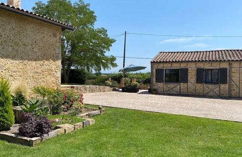 Fabas Appartement | Gîte chaleureux au calme en campagne