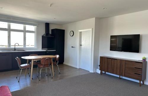 Methven Maison | Cosy Cottage on Allen St