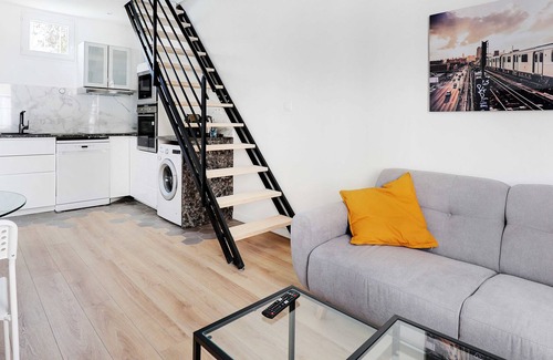 Levallois-Perret Appartement | Cosy duplex 2BDR Levallois / So Ouest - BAIL MOBILITE