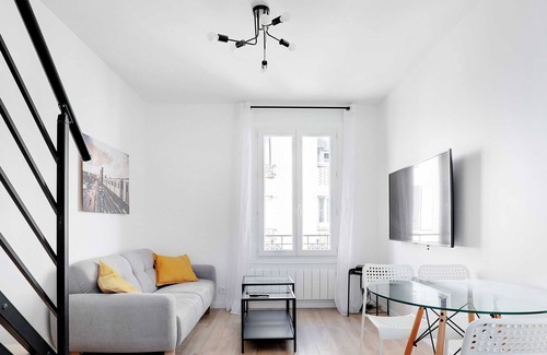 Levallois-Perret Appartement | Cosy duplex 2BDR Levallois / So Ouest - BAIL MOBILITE
