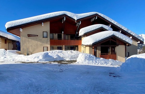Cohennoz Appartement | Duplex cosy au pied des pistes, 5 pers, parking couvert