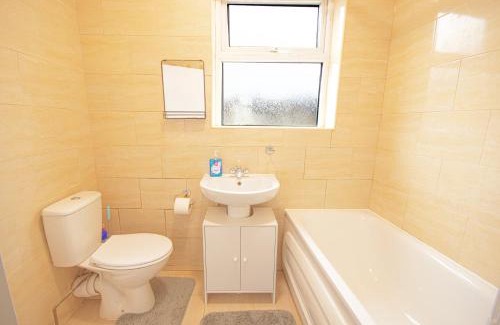 Waltham Forest Appartement | Cosy family home w/Wi-Fi, parking, self check-in