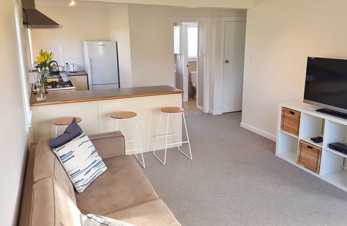 Lower Kaimai Cottage | Ferme confortable avec une vue fantastique et un accès facile aux commodités locales
