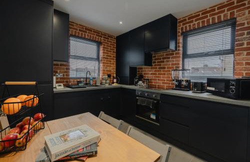 Enfield Highway Appartement | Cosy Flat Sleeps 5 -Links to Central London - Flat 3