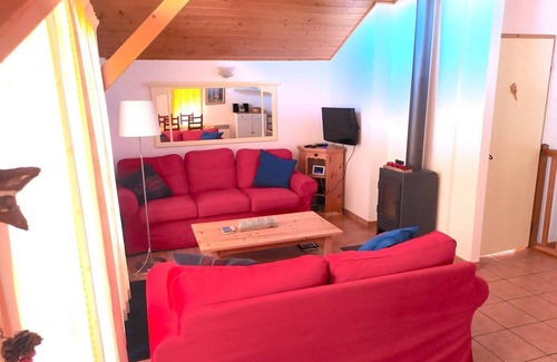 Vallandry Chalet De Ski | Cosy, fully equipped chalet sleeping up to 4 people with stunning views