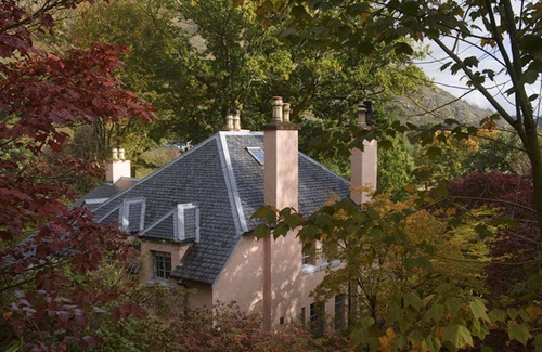 West Laroch Maison | Cosy Garden Apartment, by the sea within easy reach of Glencoe and Fort William