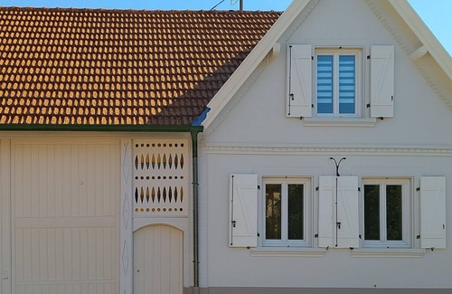 Weitbruch Maison | Cosy gîte in renovated farmhouse. Spacious bedroom + living room. Pets allowed